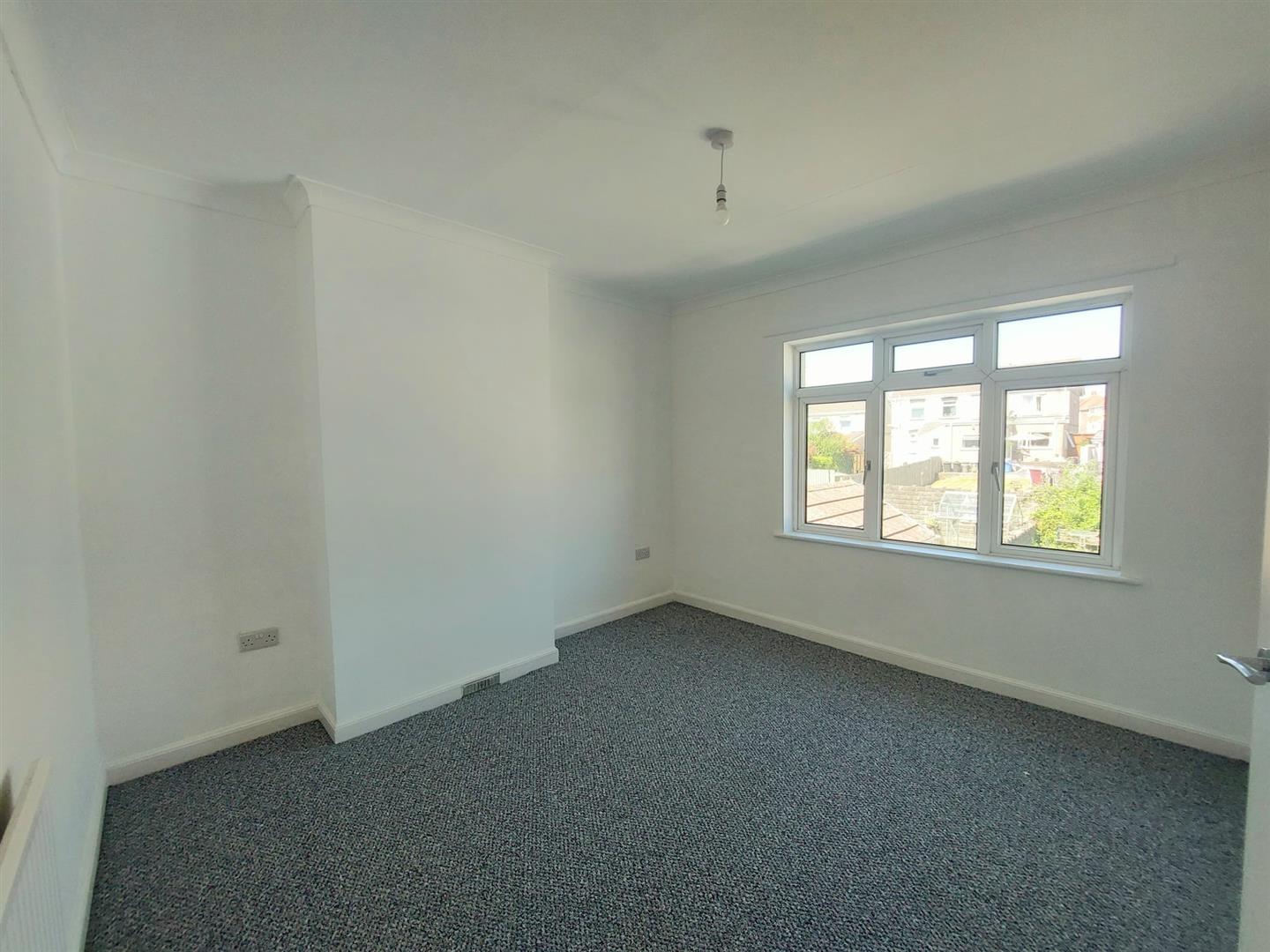 Swansea Road, Gorseinon, Swansea, SA4 4HQ